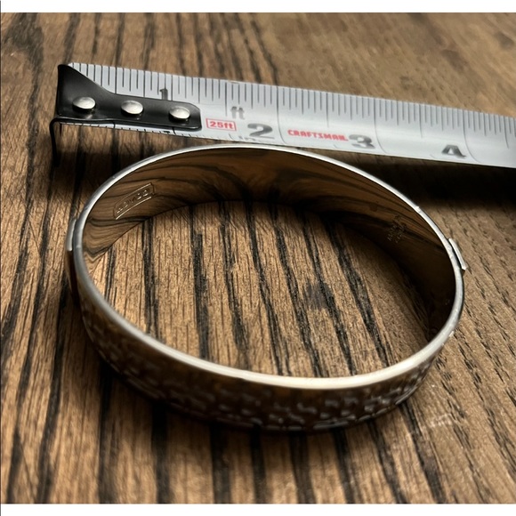 Coach Bangel in Pristine Condition!! - Picture 4 of 14